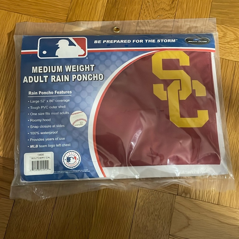 USC University of Southern California Rain Poncho Adult One Size Fits All NWT